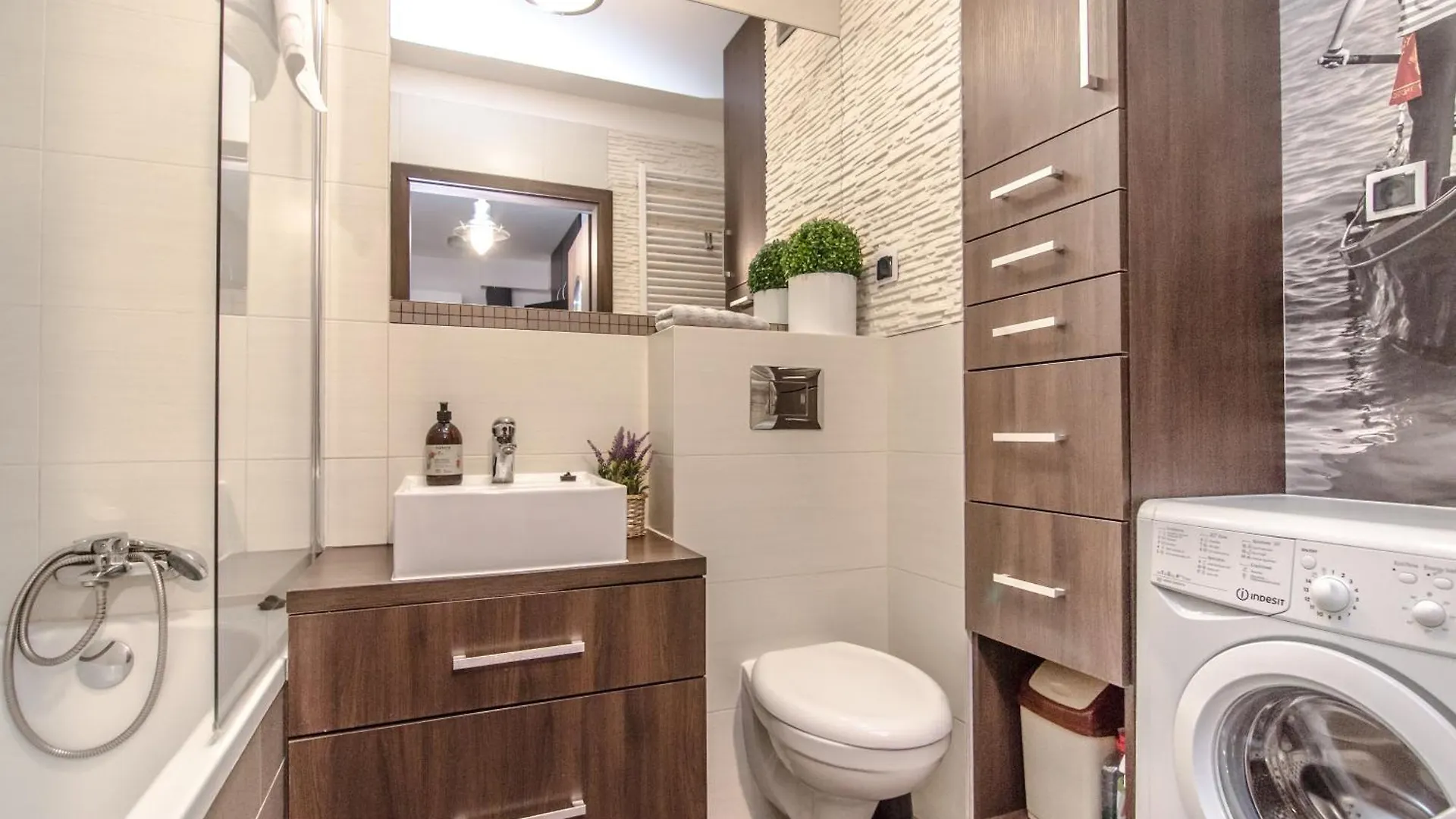 Apartament Z Ogrodkiem - Alldayholiday Kolobrzeg 0*,
